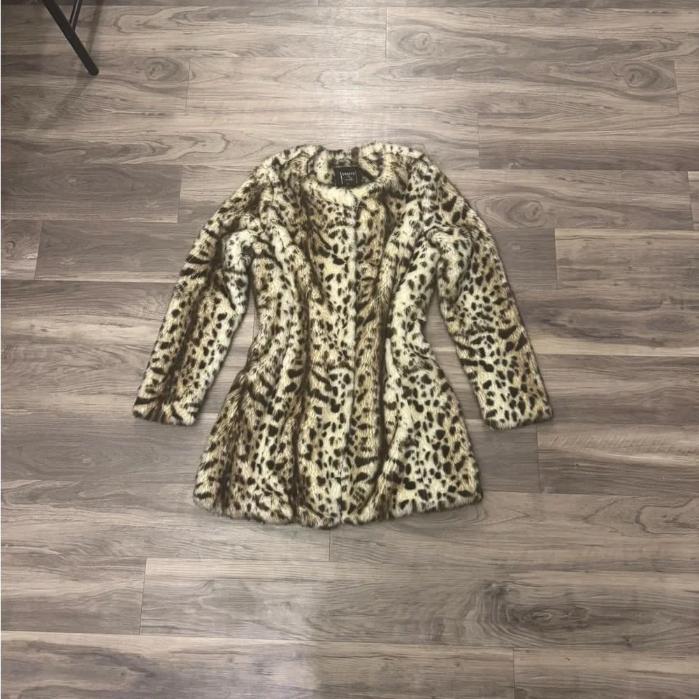 Stylish Animal Print Teddy Jacket - Picture 9 of 9